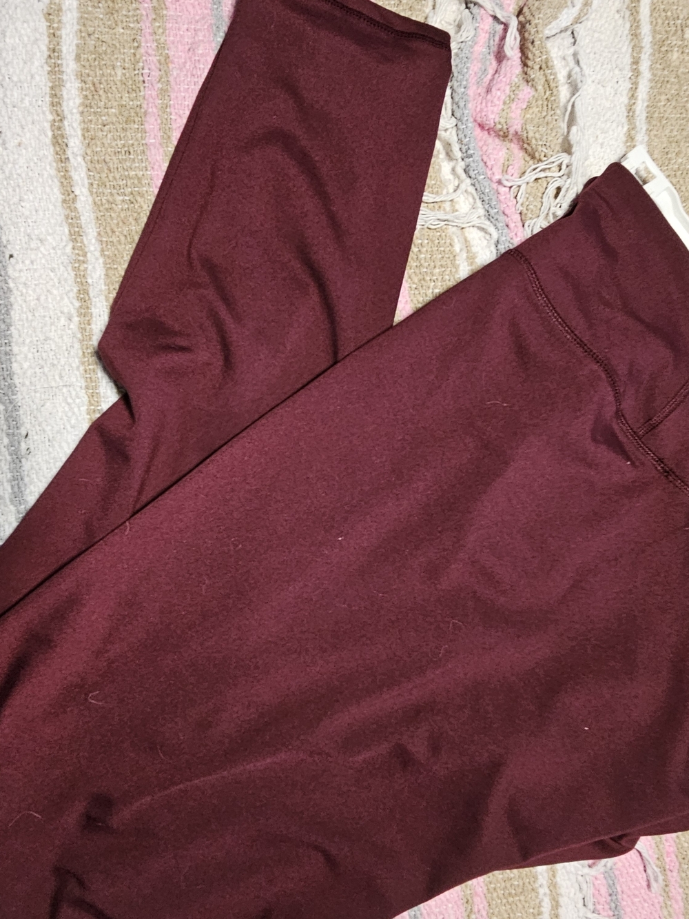 Old Navy Women's Burgundy Slim Leggings